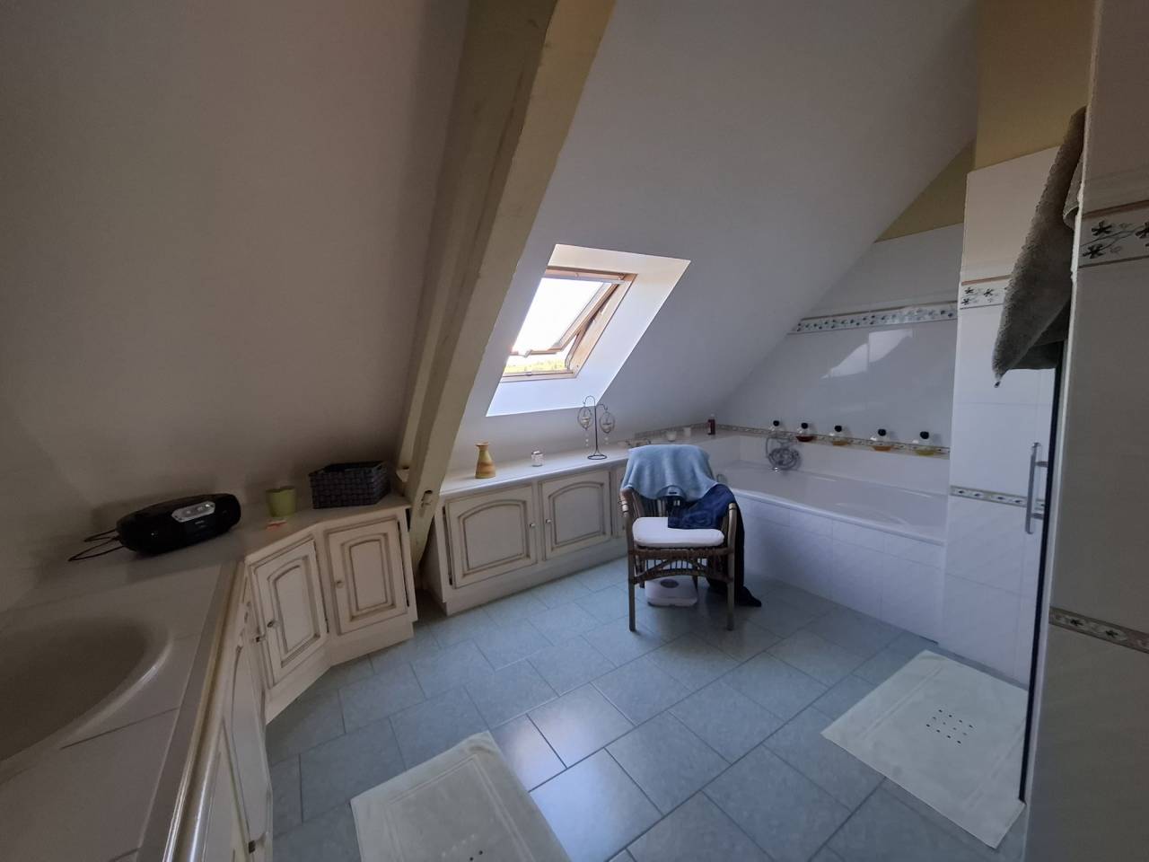 &Agrave; VENDRE  Magnifique domaine &eacute;questre avec maison de caract