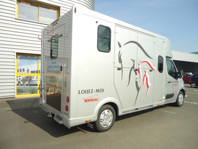 LOCATION CAMION CHEVAUX "PROTEO HARAS" 5 PLACES