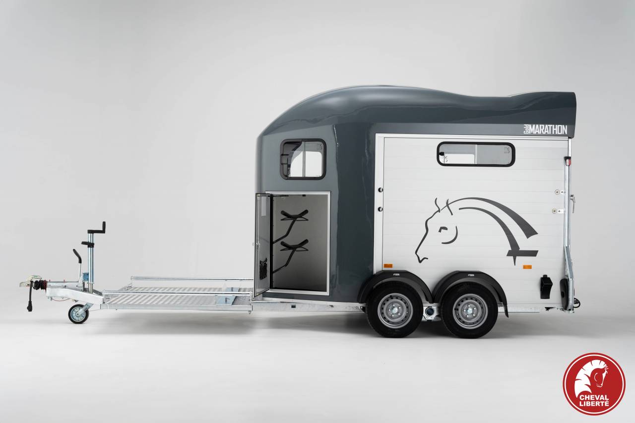 VAN MARATHON CHEVAL LIBERTE PORTE CALECHE