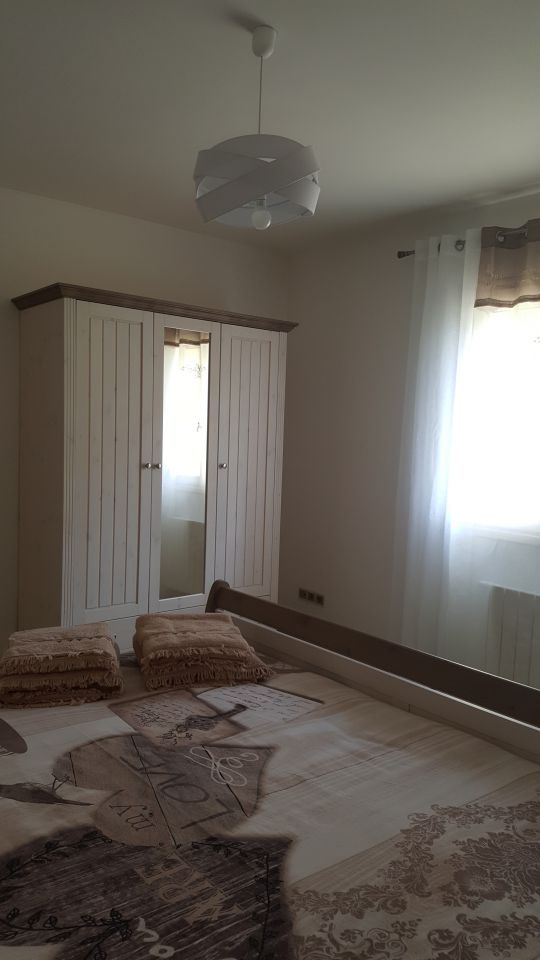 G&icirc;te &eacute;questre 130m2 8 personnes au c&oelig;ur du Lub&eacute;ron