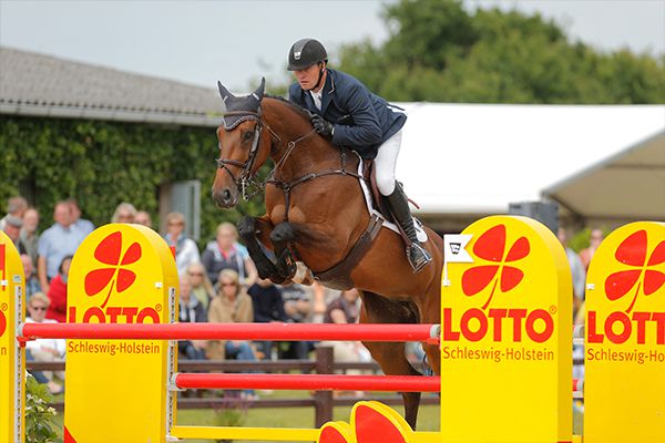 Contact van de Heffinck - Holst - Bai - 171cm