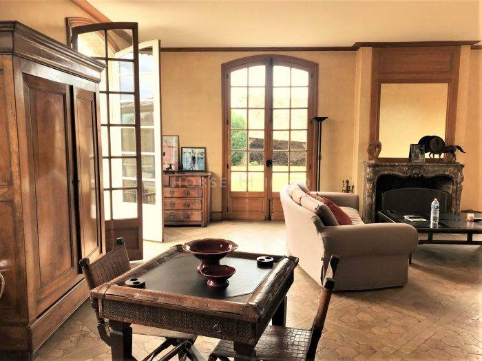 Superbe Haras de 26 ha à 1 heure de Paris