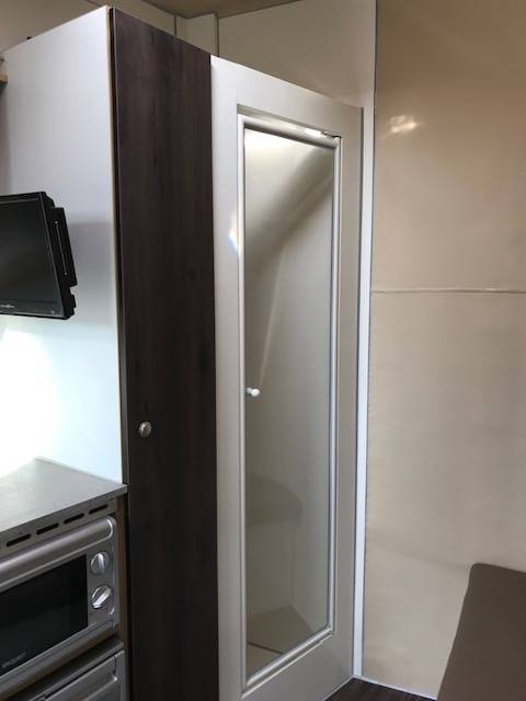 REMORQUE STEINSBERGER 3 CHEVAUX & HOME CAR