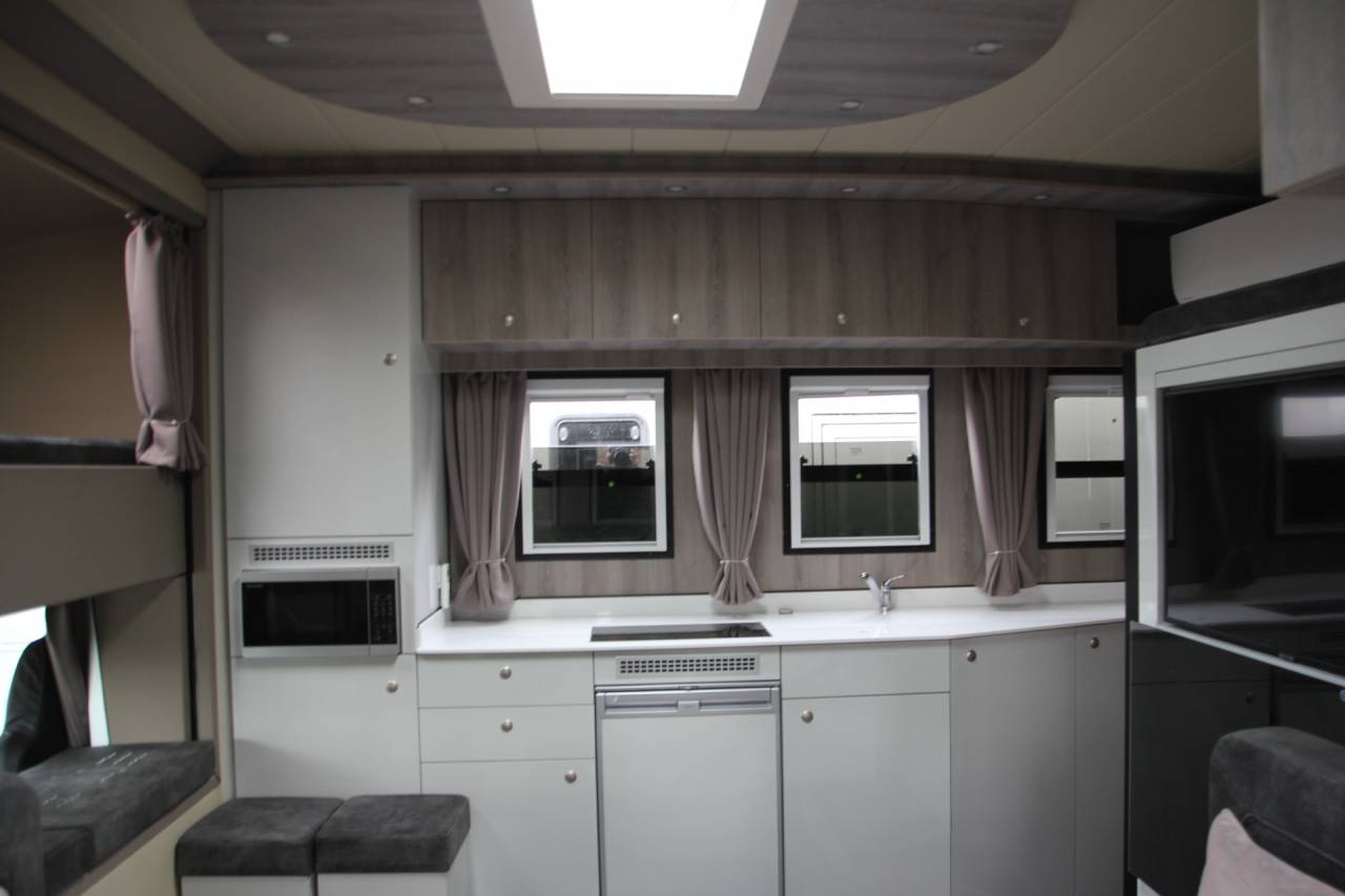 MAN TGM 15.290 WMS POP OUT