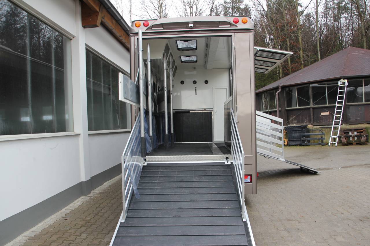 MAN TGM 15.290 WMS POP OUT