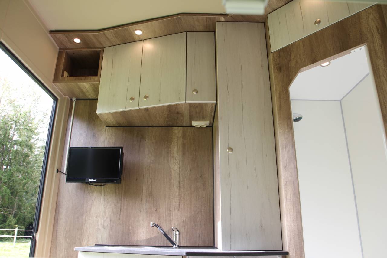 REMORQUE ANKA 2 CHEVAUX + HOME CAR & SELLERIE