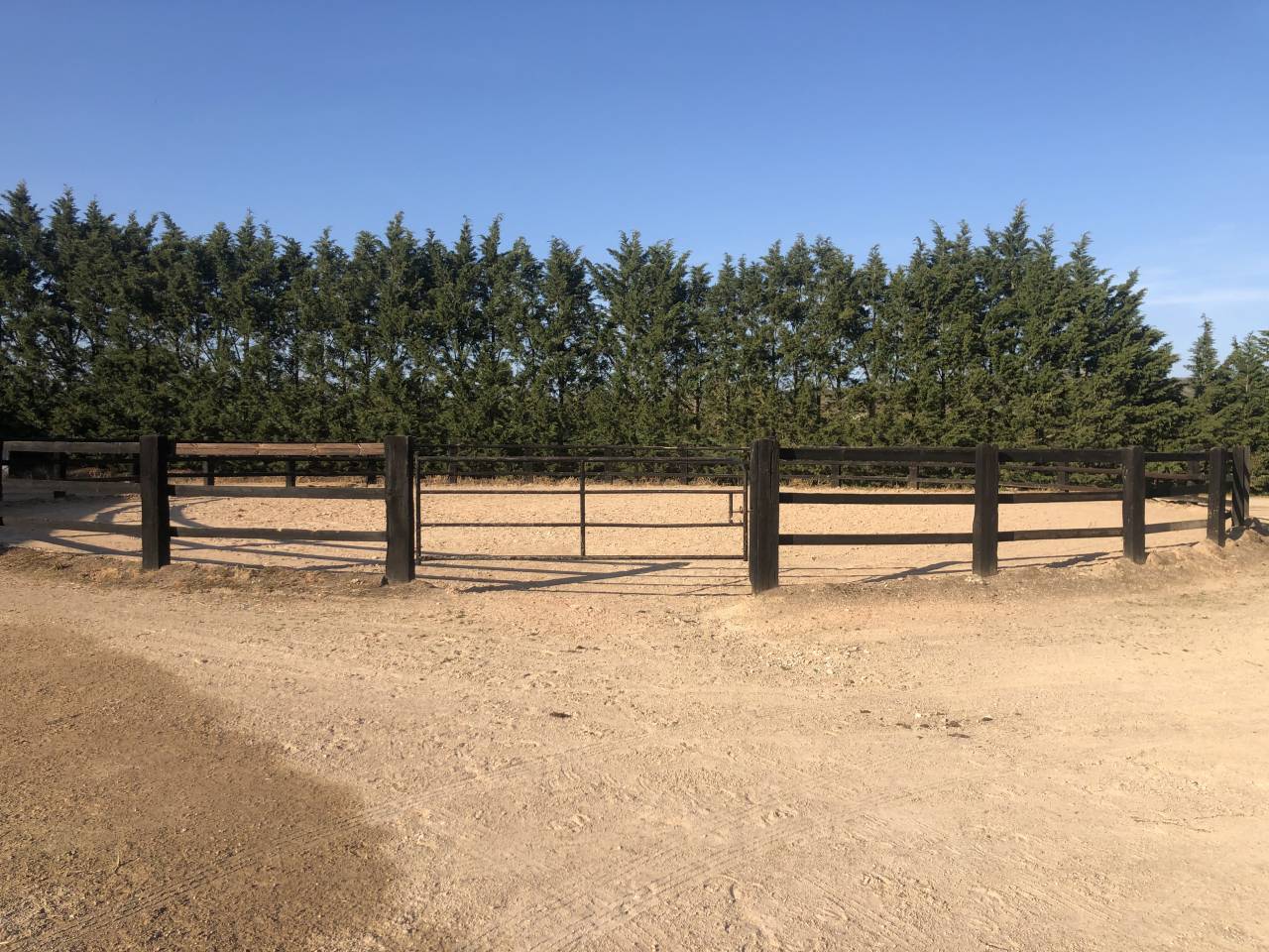 CENTRE D'ENTRAINEMENT - PROCHE HARAS DU PIN (61)