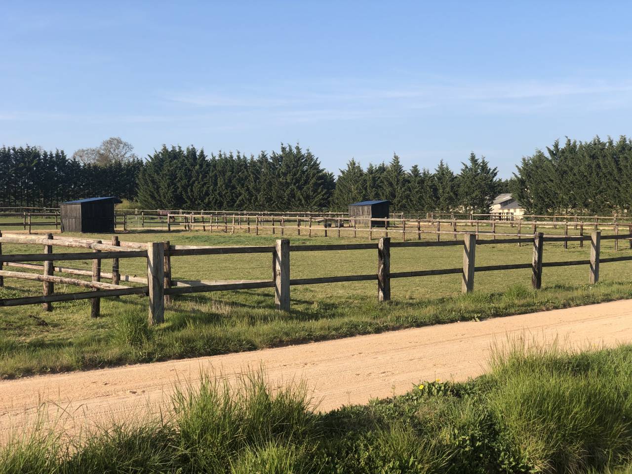 CENTRE D'ENTRAINEMENT - PROCHE HARAS DU PIN (61)