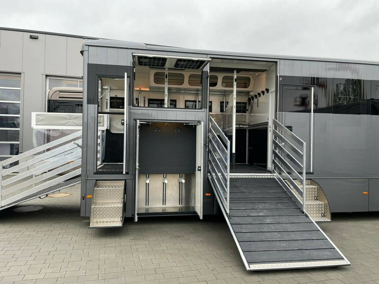 MAN TGM 18.290 WMS POP OUT