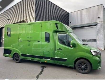 Location camion pour chevaux Pau