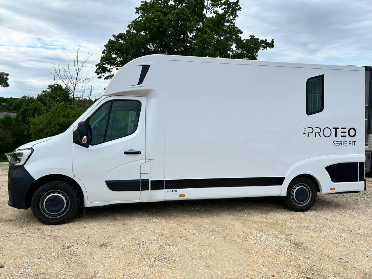 Location camion pour chevaux AGEN