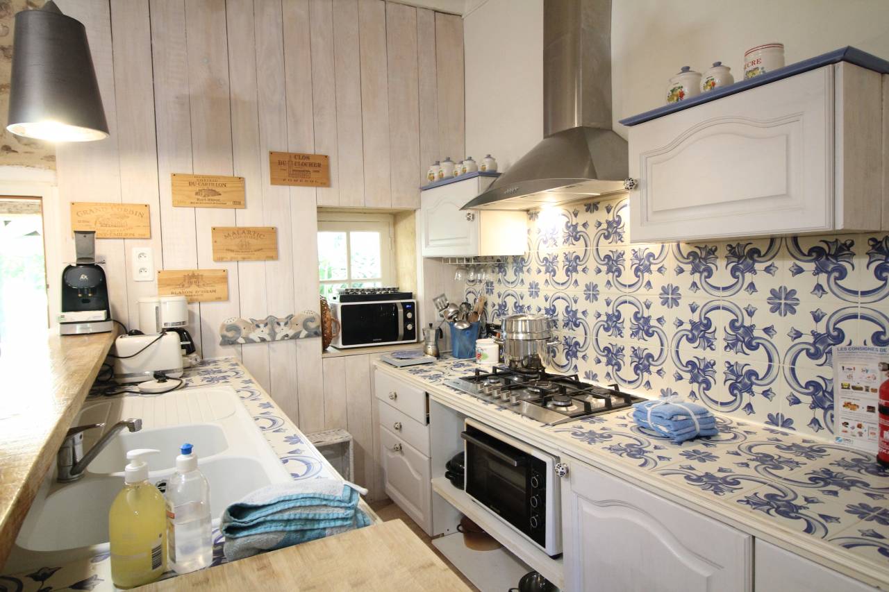 maison de vacances 4*,piscine , pr&eacute;s abris et carri&egrave;re 