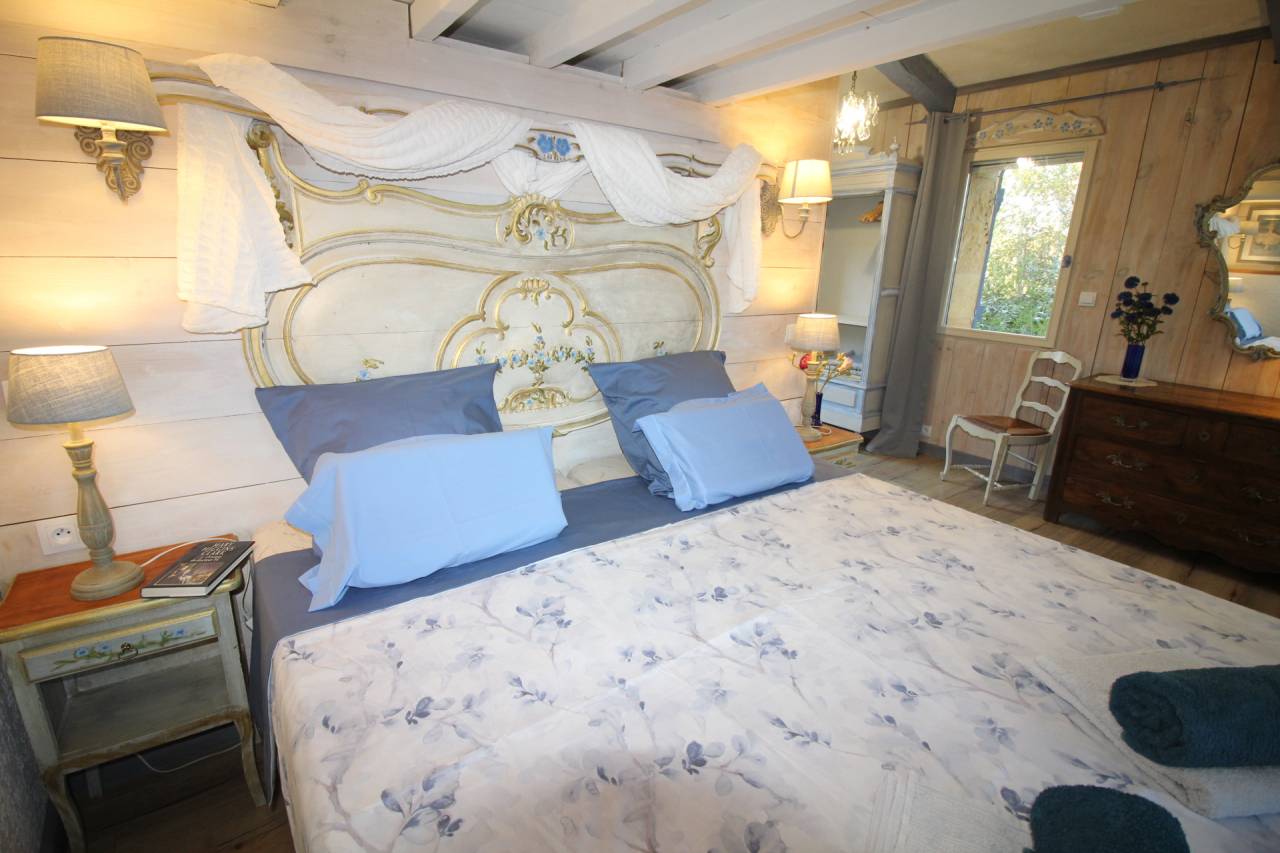 maison de vacances 4*,piscine , pr&eacute;s abris et carri&egrave;re 