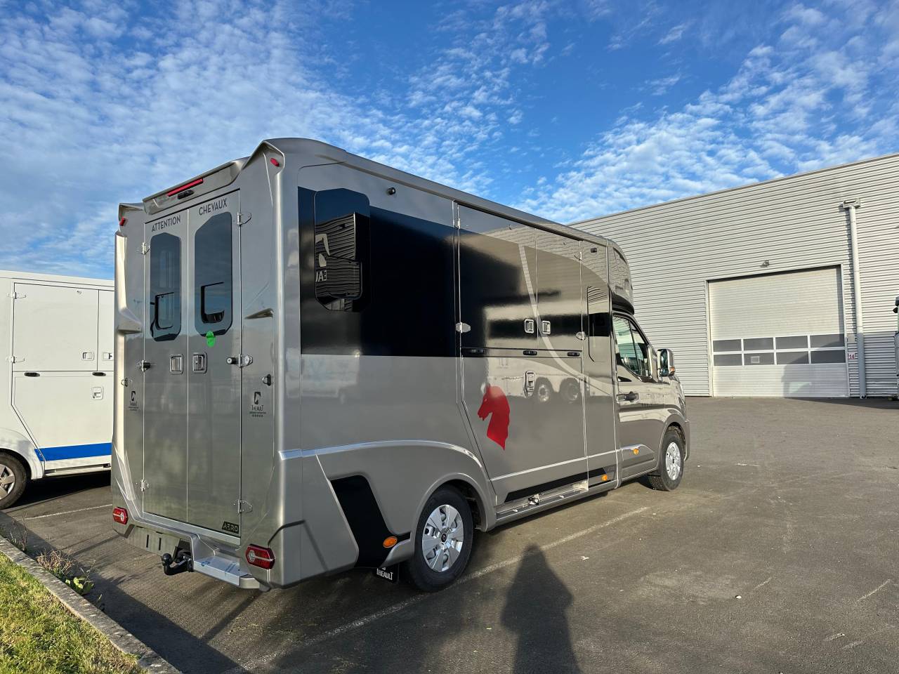 Location camion pour chevaux VENDRES