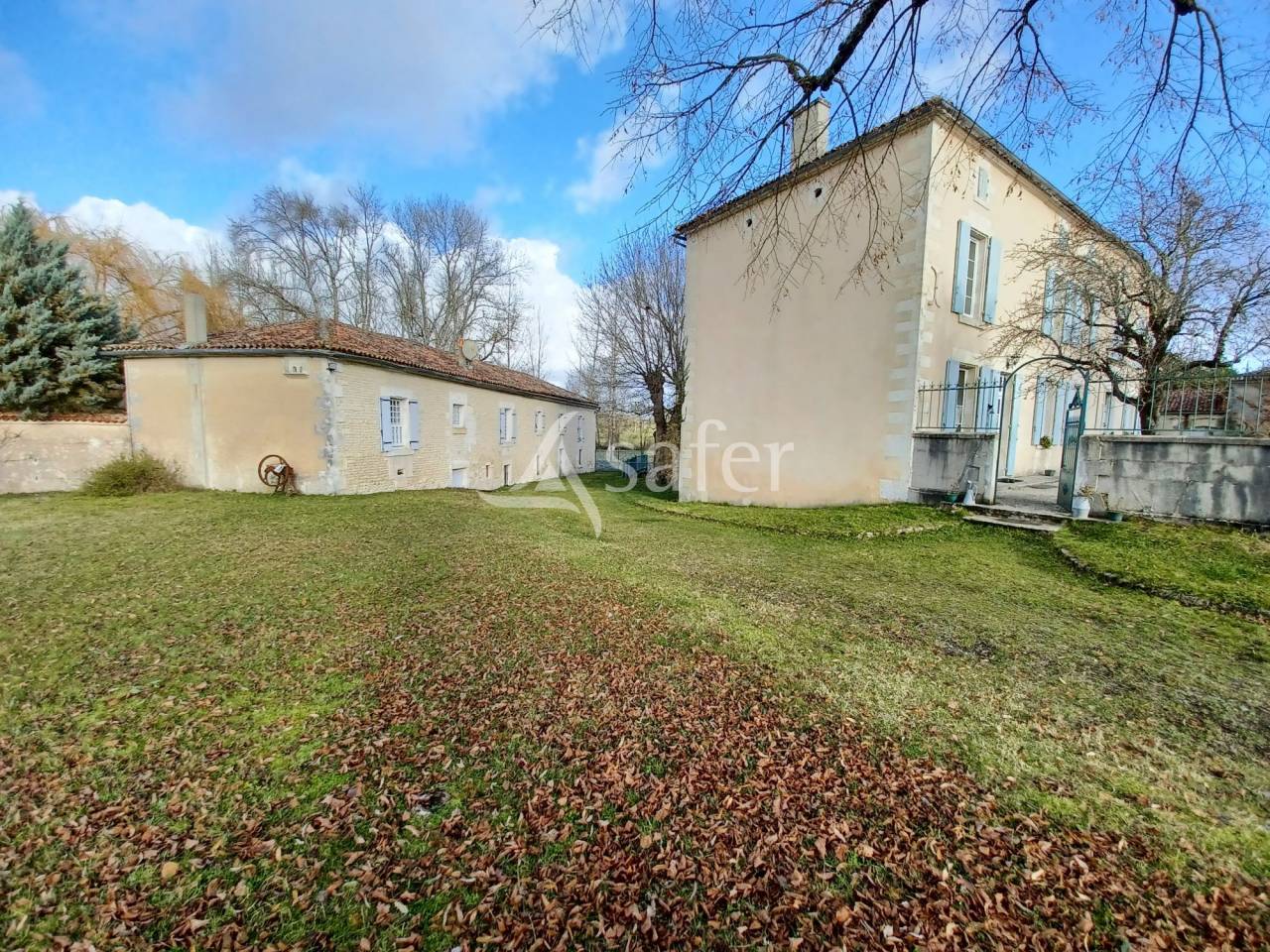 Lieu de Vie de Caract&egrave;re avec G&icirc;te et Moulin