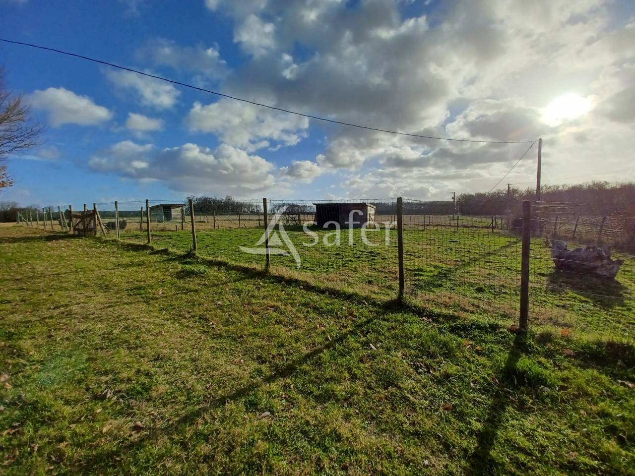 Lieu de Vie de Caract&egrave;re avec G&icirc;te et Moulin