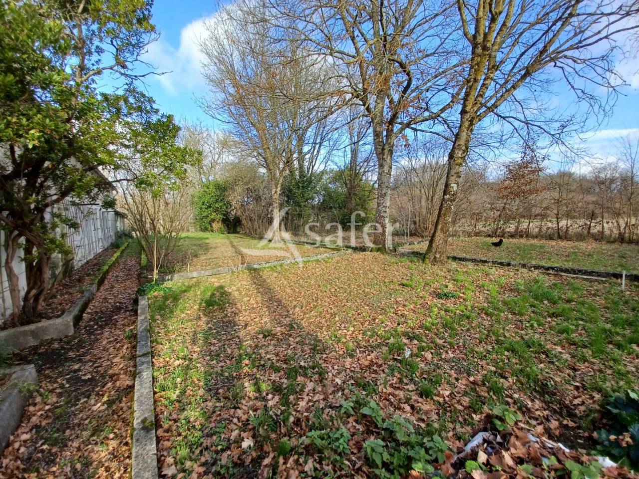 Lieu de Vie de Caract&egrave;re avec G&icirc;te et Moulin