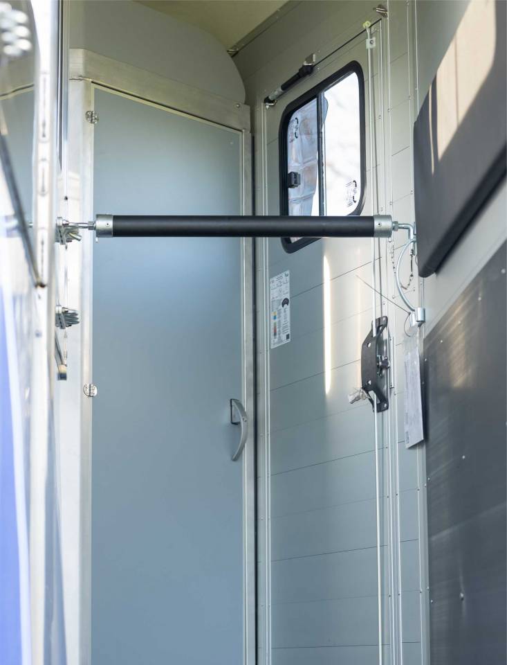 Van Cheval Libert&eacute; - Touring Jumping