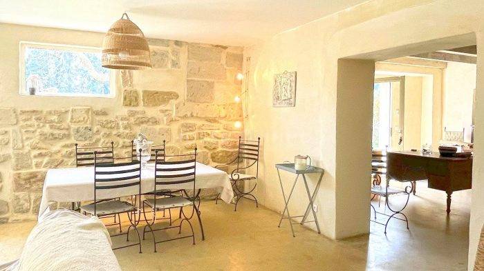 Provence - Domaine de charme avec dépendances équestres