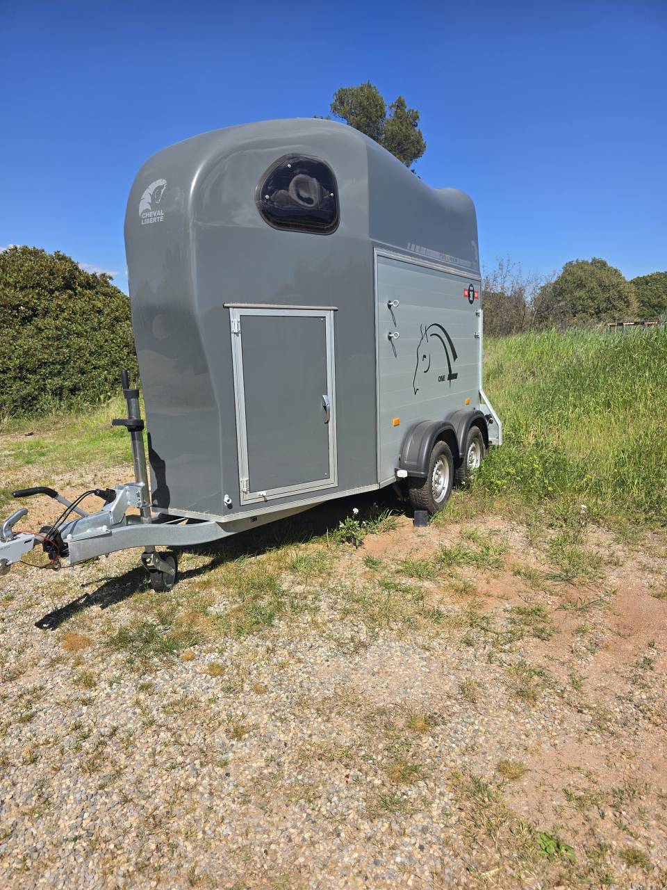 Location camion pour chevaux Rocbaron