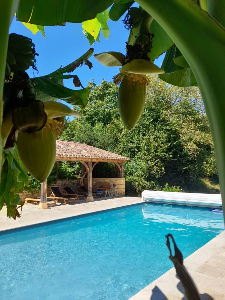 GITE EQUESTRE EN PERIGORD AVEC CLIM ET PISCINE