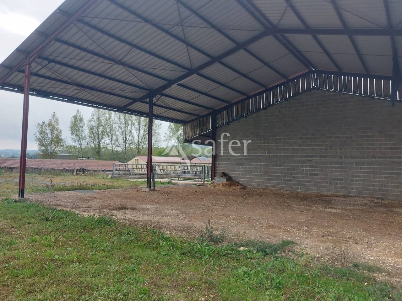 Propriété d'élevage de 19ha proche Hautefort