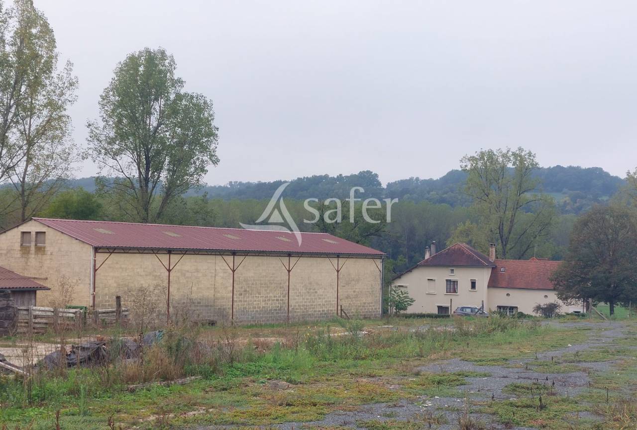 Propriété d'élevage de 19ha proche Hautefort