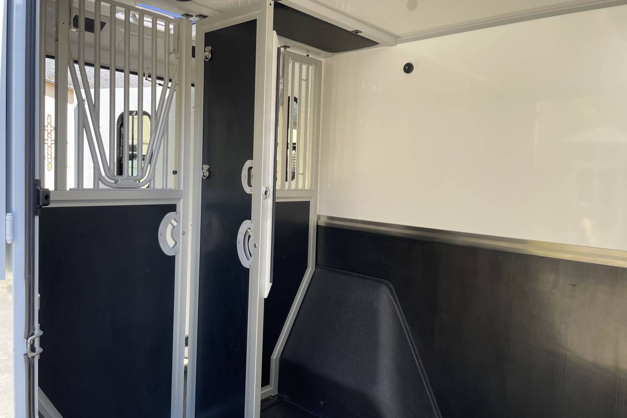 Location camion pour chevaux CHARTRES