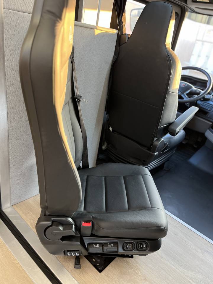 SCANIA S450 HTI PROFESSIONAL 6