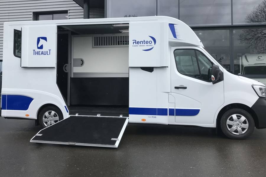 Location camion pour chevaux Bidart