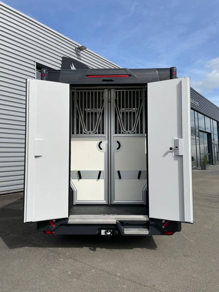 Location camion pour chevaux secteur Rouen