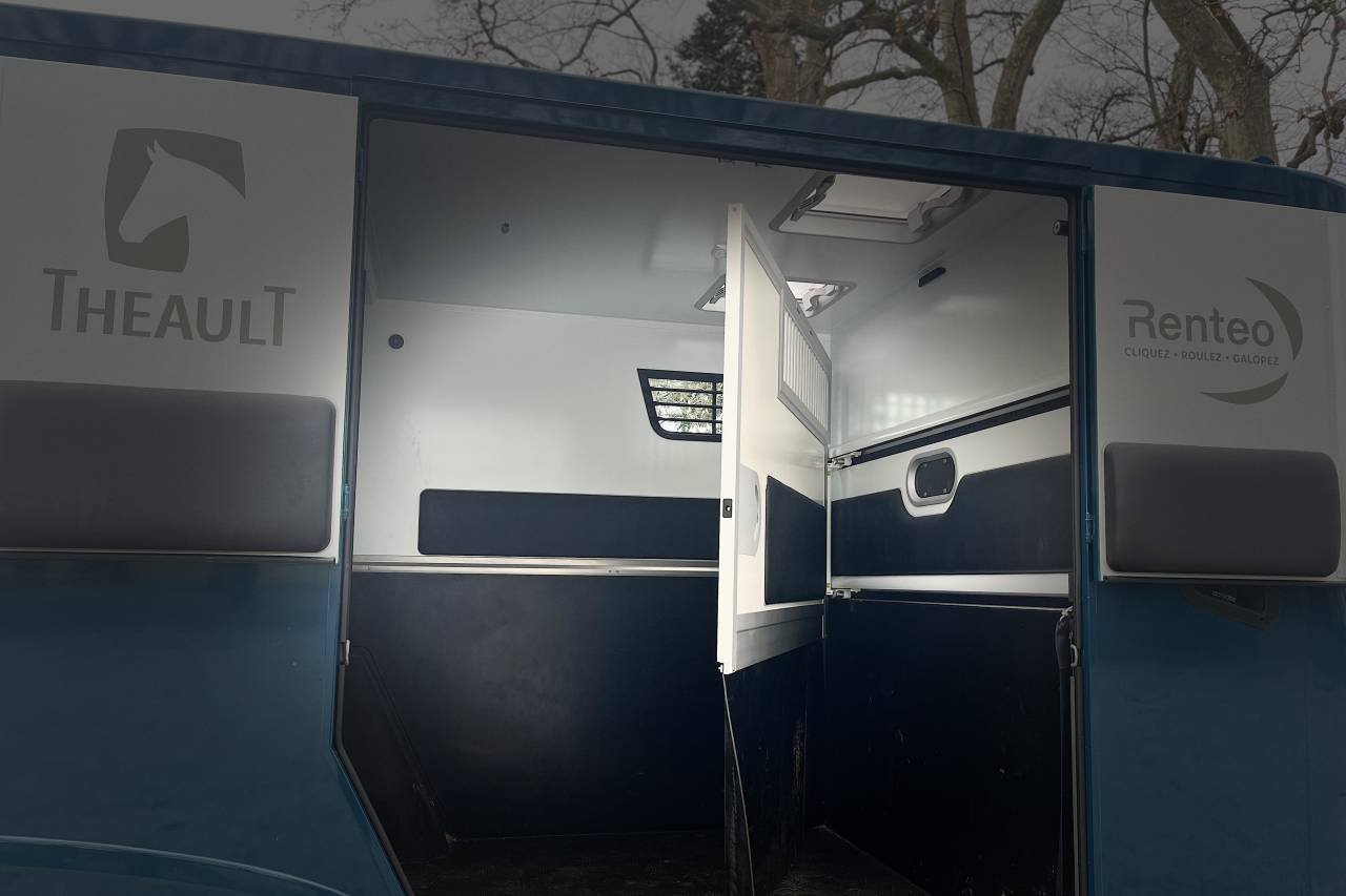 Location camion pour chevaux secteur MOULINS 