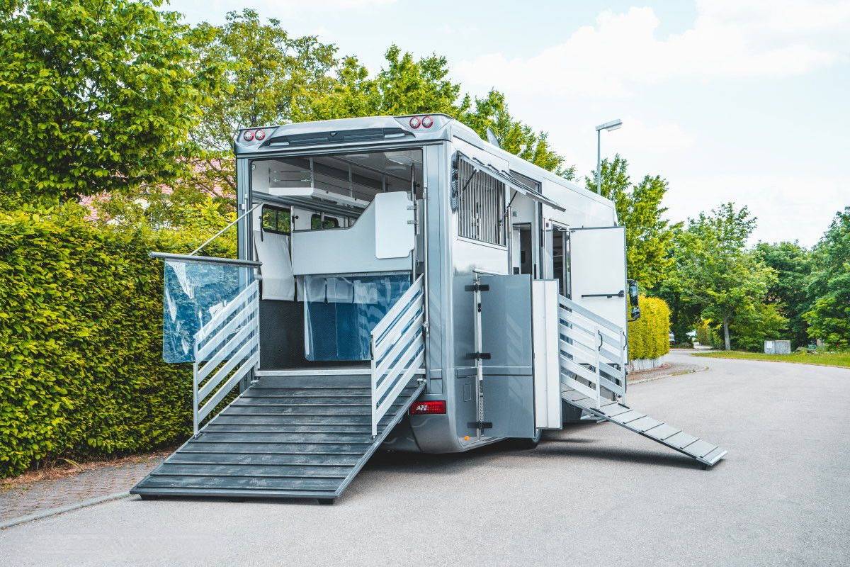 MERCEDES-BENZ ATEGO 1527 POP OUT