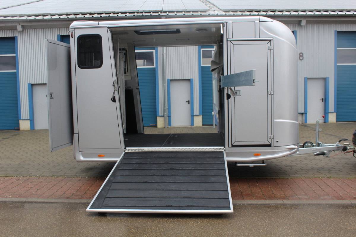 REMORQUE ANKA 2 CHEVAUX STALLION DOUBLE PONT & SELLERIE