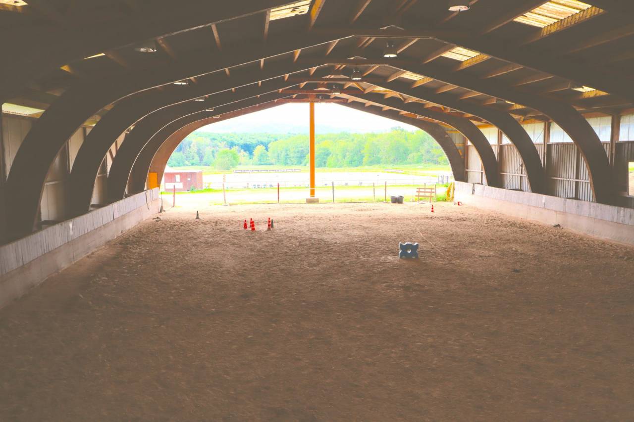 Propri&eacute;t&eacute; &eacute;questre sur 16,5 Ha - opportunit&eacute; rare aux portes