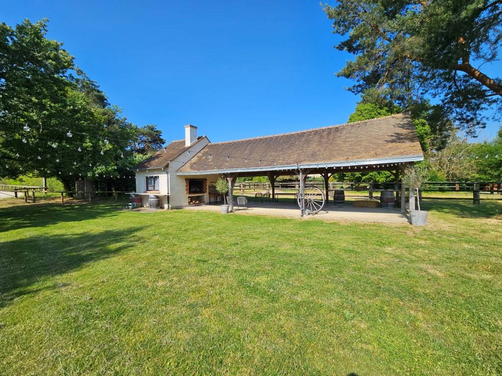 ÉCURIE MULTI ACTIVITÉ 