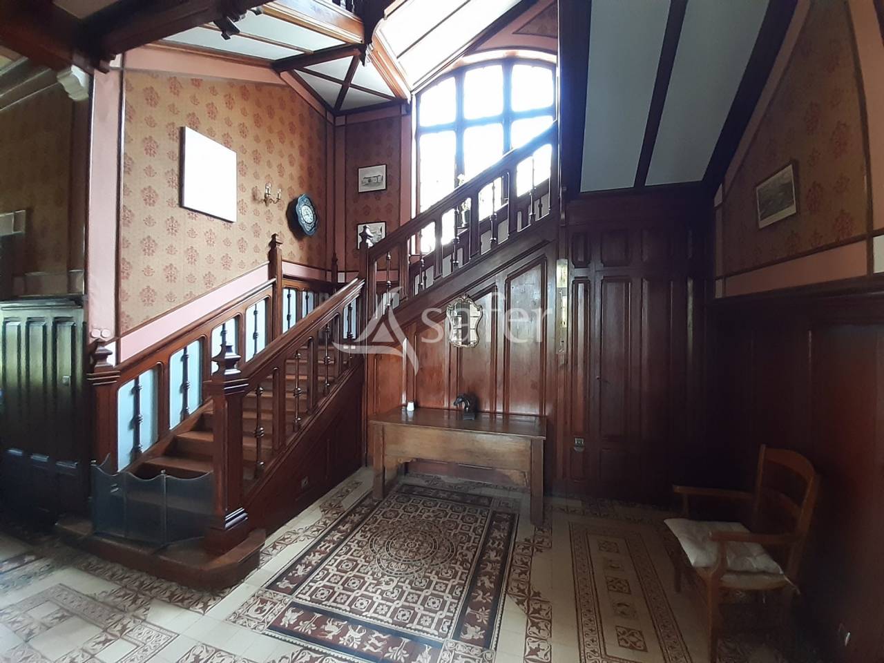 Propriété de caractère avec installations équestres sur 24 h