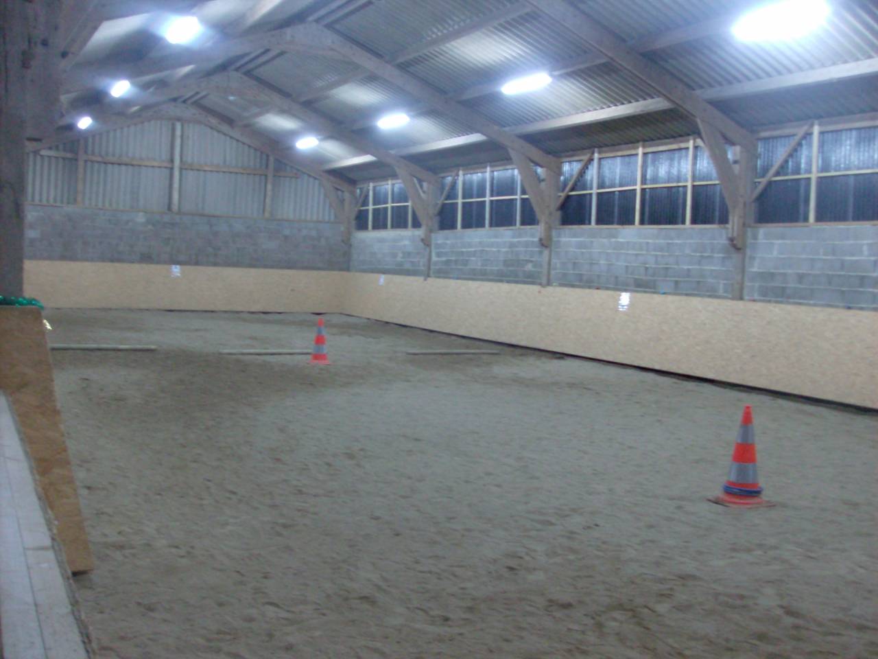 Corps de ferme sur 8H