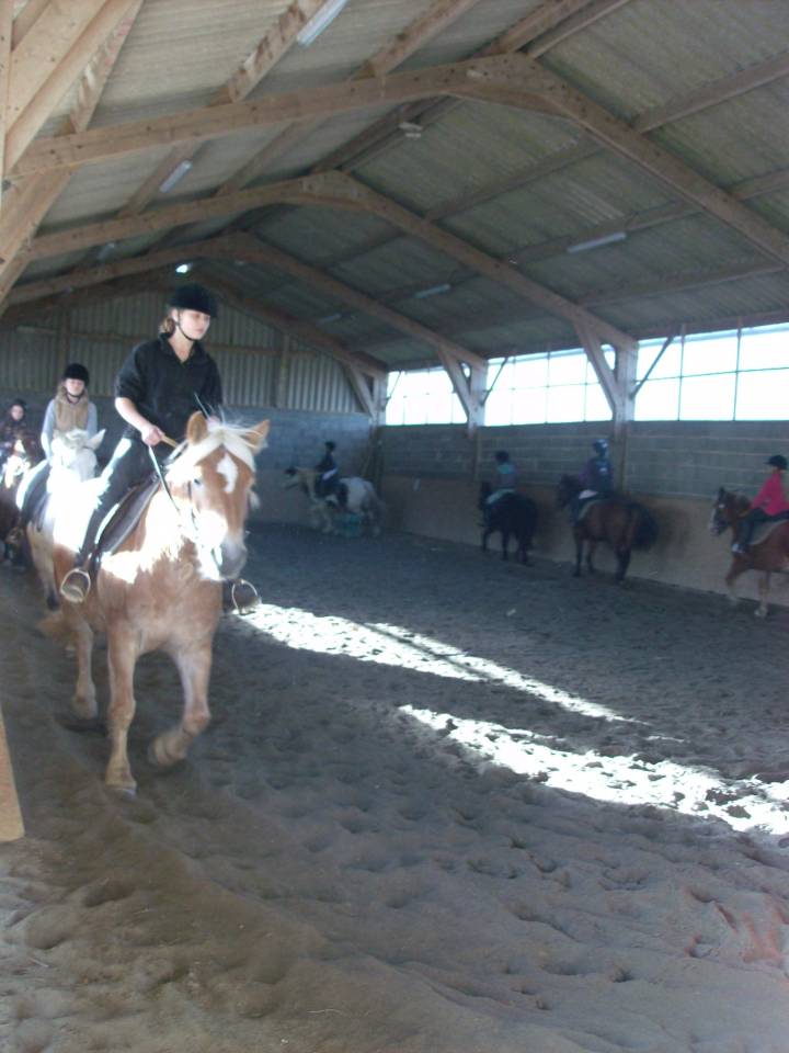 Corps de ferme sur 8H