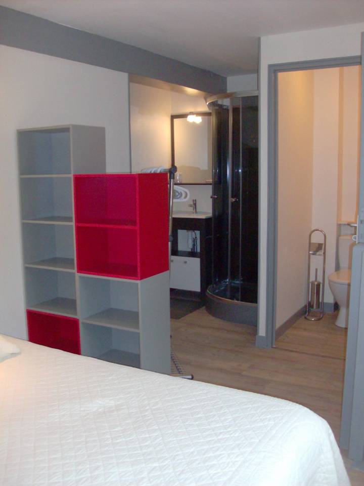 Corps de ferme sur 8H