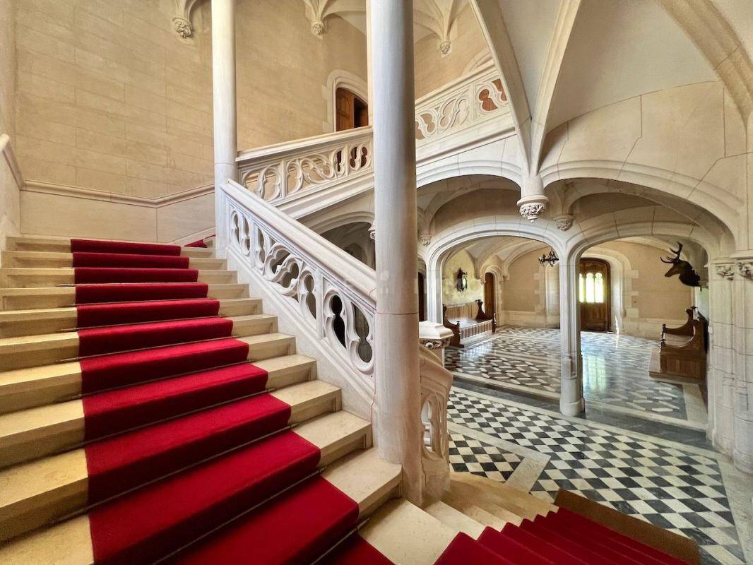 Chateau classé 130ha