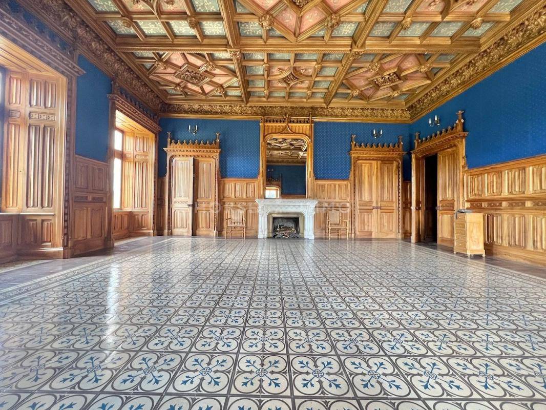 Chateau classé 130ha