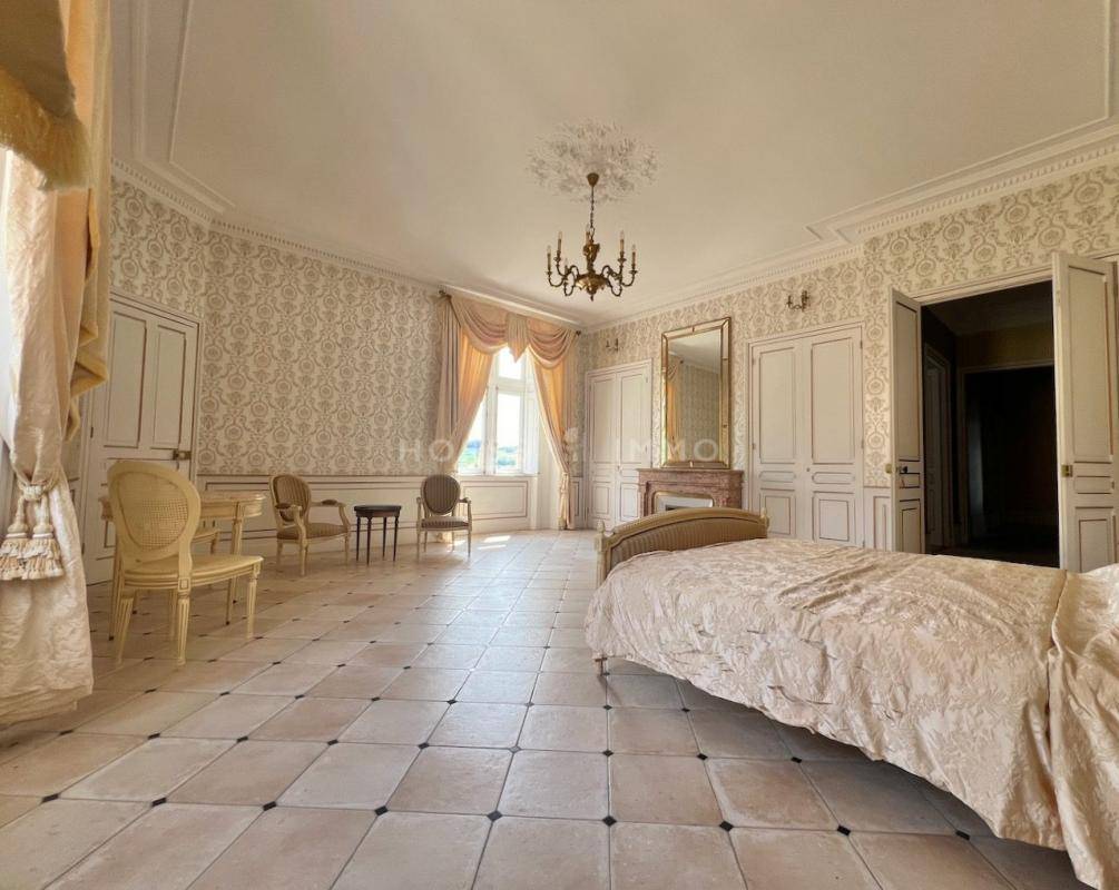 Chateau classé 130ha