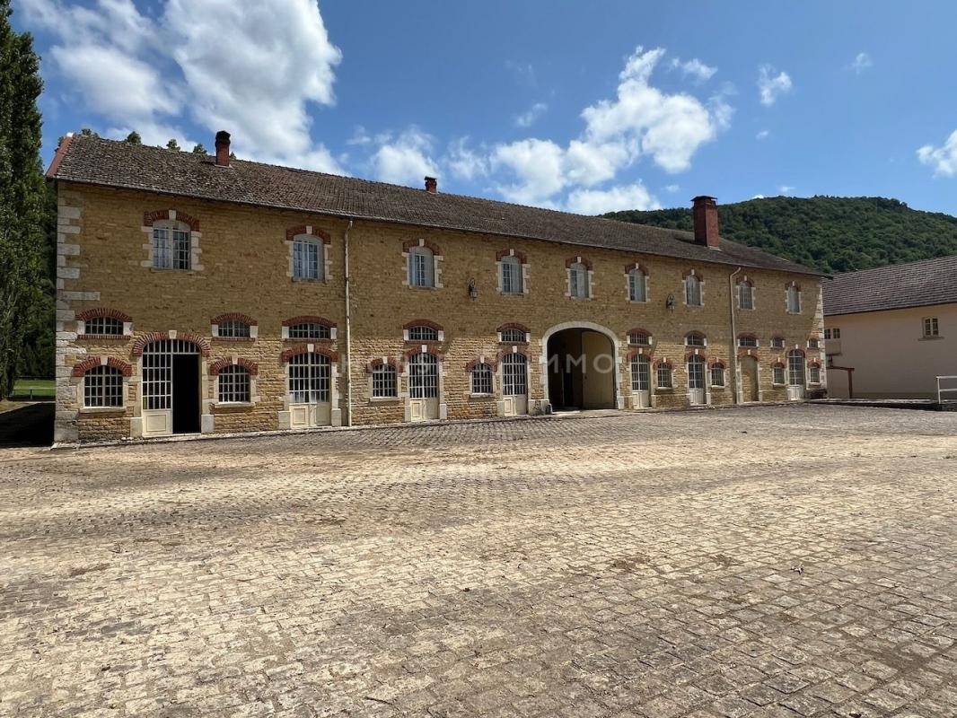 Chateau classé 130ha