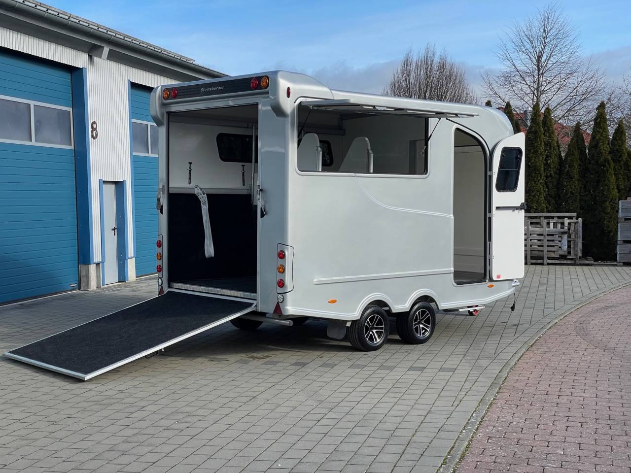 REMORQUE ANKA 3 CHEVAUX & SELLERIE