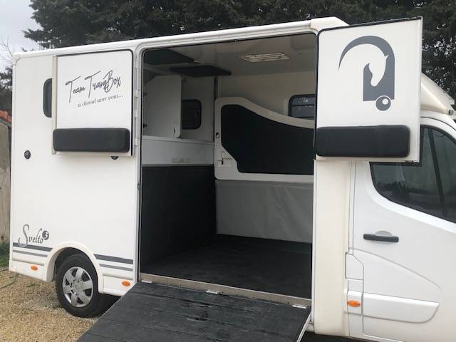 master 165cv/2020/42600kms/45800ht