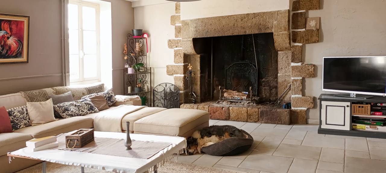 Très jolie propriété sur 8ha bien équipée