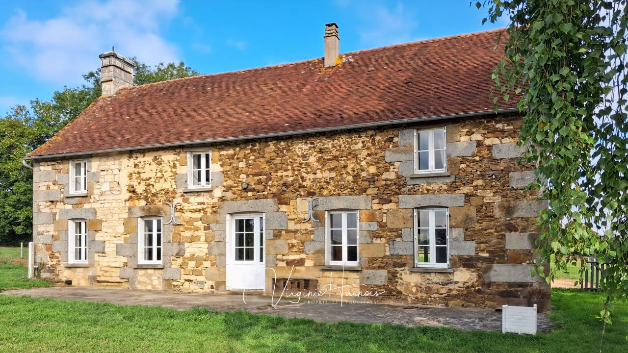 Très jolie propriété sur 8ha bien équipée