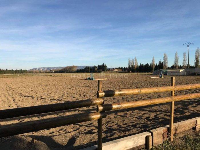 Domaine agricole de 21 hectares en Provence