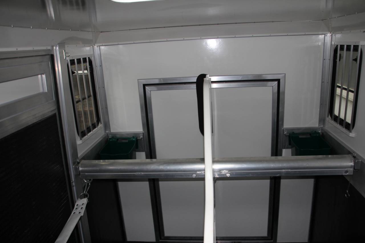 REMORQUE ANKA 2 CHEVAUX & SELLERIE